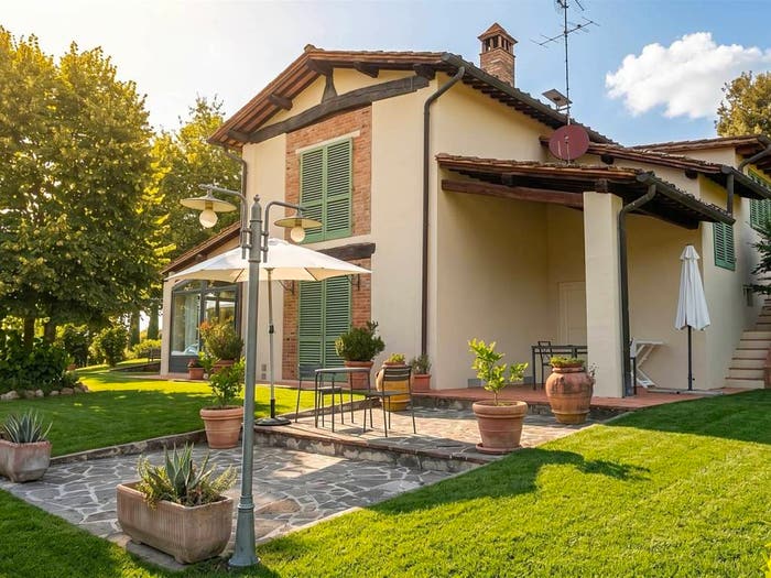 Casa con 6 locali in vendita in Via Giuseppe Garibaldi, Centro, Terranuova Bracciolini