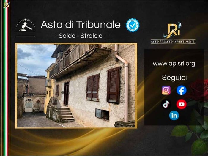 Appartamento con 5 locali in vendita in Vico Madonna delle Grazie, Liveri
