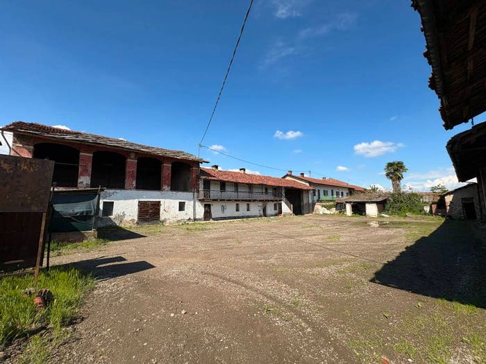 Casa con 6 locali in vendita in Via del Valentino, Riva di Pinerolo, Pinerolo