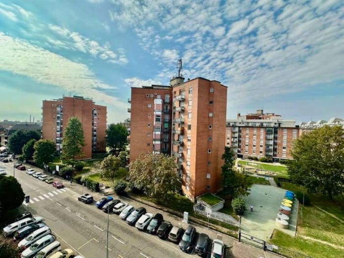 Appartamento trilocale in vendita in via delle Betulle, Centro, Cesano Boscone