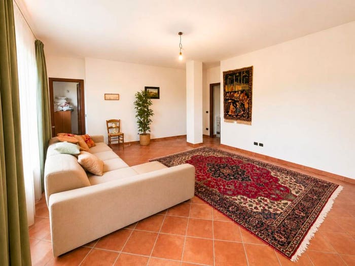 Casa con 6 locali in vendita in Molin Nuovo Monterappoli, Empoli