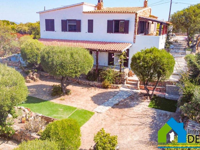Casa con 6 locali in vendita in Via Tillò, Murta Maria Porto Istana, Olbia