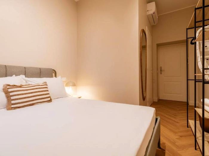 Appartamento con 6 locali in vendita in Ostiense, Roma