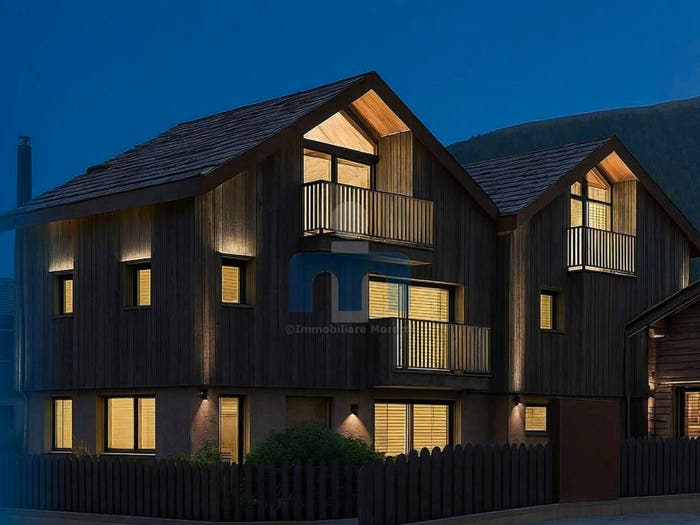 Casa con 6 locali in vendita in Via Compart, Livigno