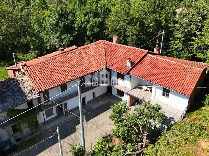 Casa con 6 locali in vendita in Località San Giuseppe, Cuorgnè