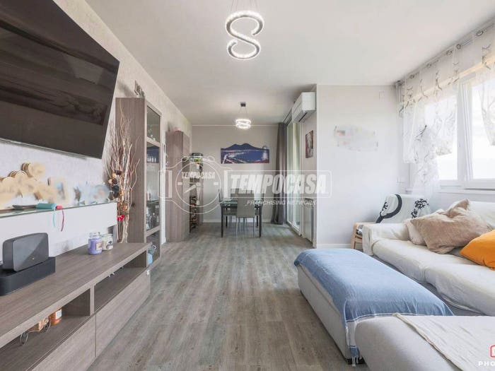 Appartamento quadrilocale in vendita in Via LONGHENA, Mazzini Fossolo, Bologna