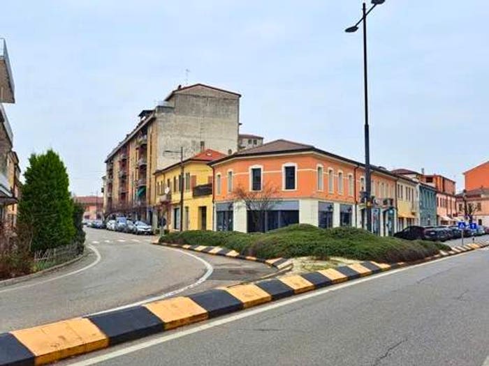 Appartamento con 6 locali in vendita in Viale Dei Caduti, Centro, Legnago