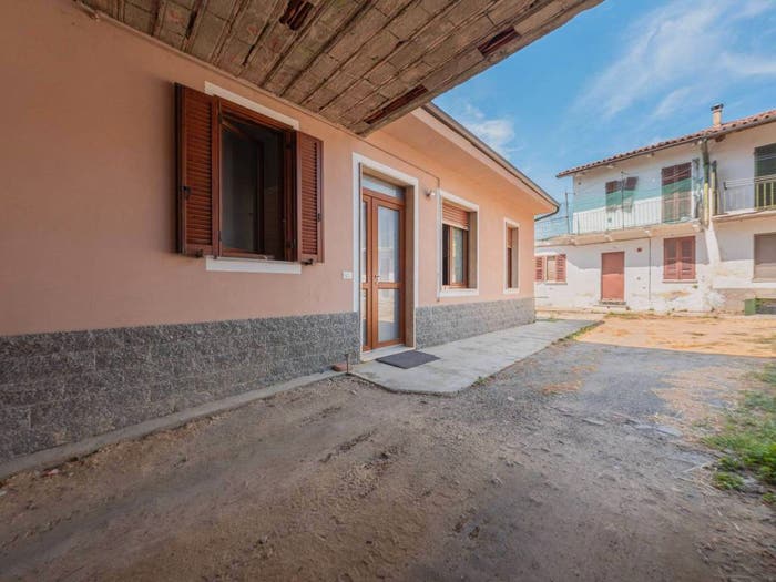 Casa trilocale in vendita in Via Roma, Centro, Castagnole Monferrato