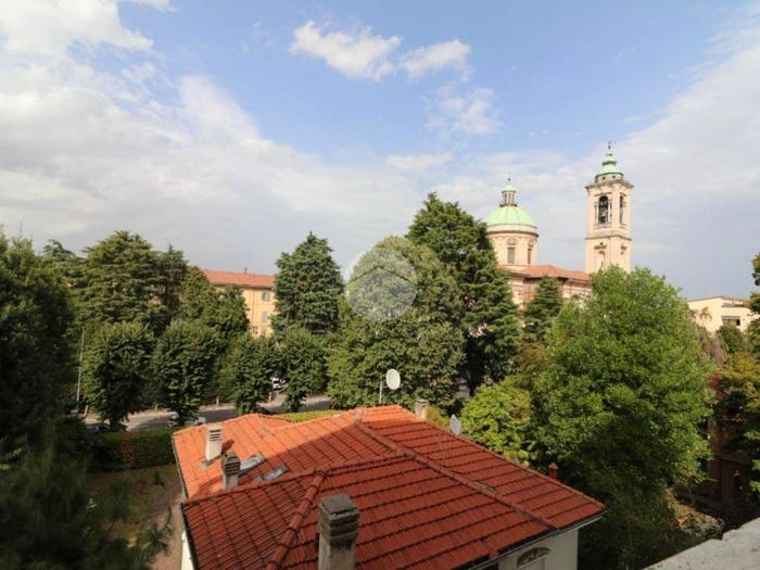 Appartamento trilocale in vendita in Via Cardinal A Ferrari, Centro, Rho