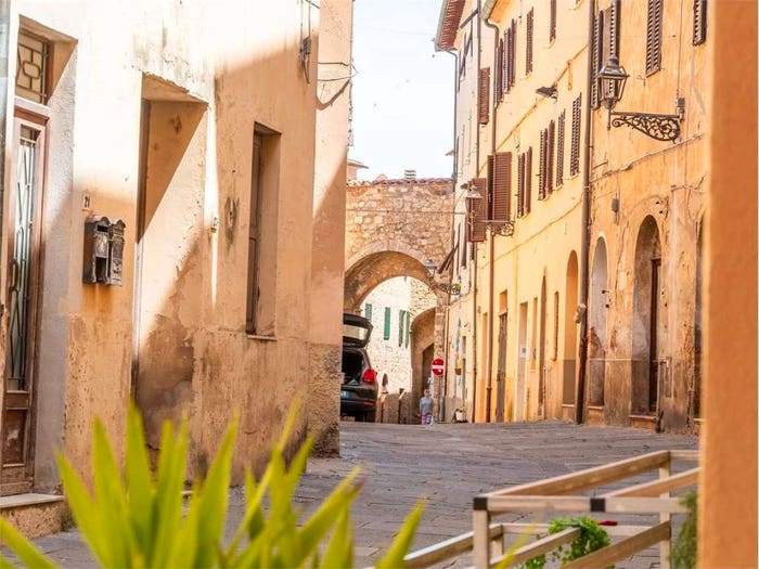 Appartamento quadrilocale in vendita in via bernardino Degli Albizzeschi, Centro, Massa Marittima