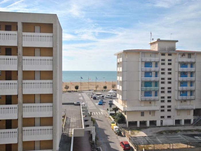Appartamento trilocale in vendita in Via Mercurio, Bibione, San Michele al Tagliamento