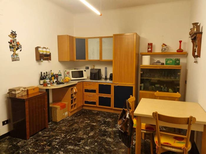 Appartamento trilocale in vendita in Via Umberto Giordano, Sestri Ponente, Genova