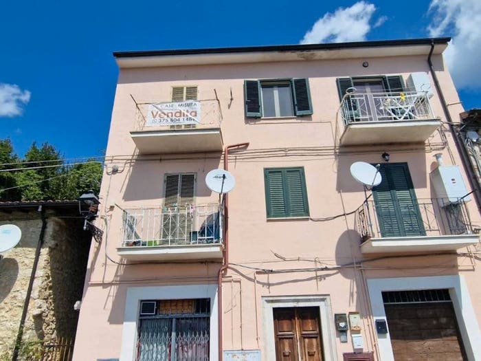 Appartamento trilocale in vendita in VIA ROMA, Centro, Poggio Moiano