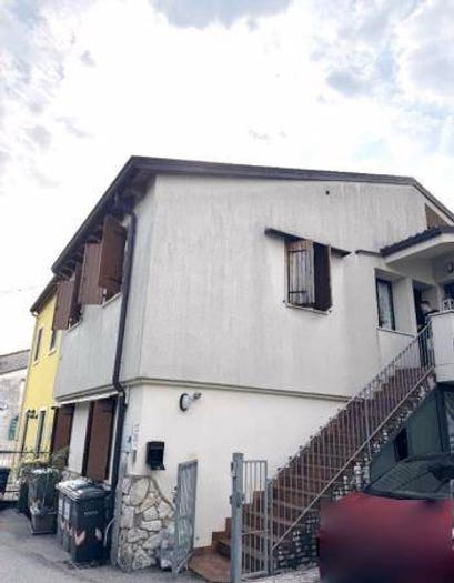 Casa trilocale in vendita in Via Pasubio, Centro, Bolzano Vicentino