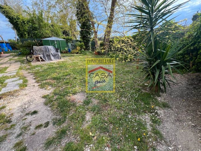 Casa con 6 locali in vendita in Via della Foce, Marina di Pisa, Pisa
