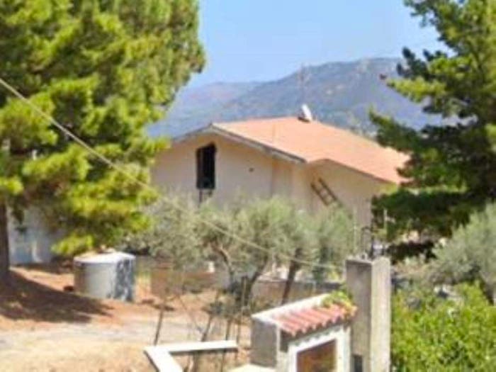 Casa con 6 locali in vendita in Contrada San Paolo, Patti