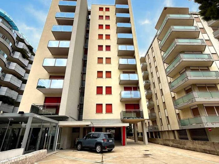 Appartamento trilocale in vendita in Lungomare Trieste, Centro, Lignano Sabbiadoro