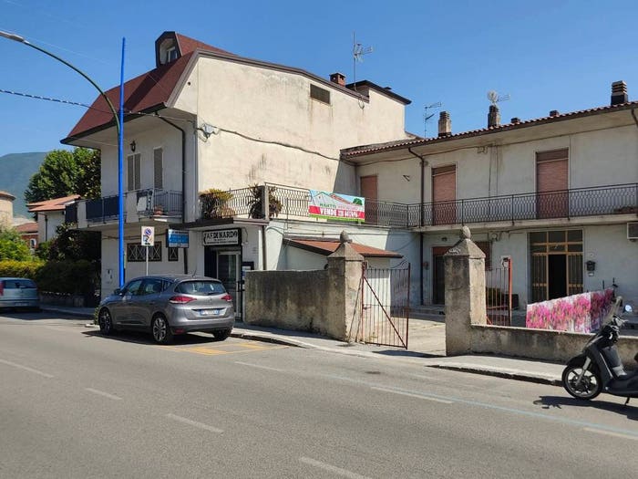 Casa con 6 locali in vendita in Viale Caduti sul Lavoro, Centro, Alife