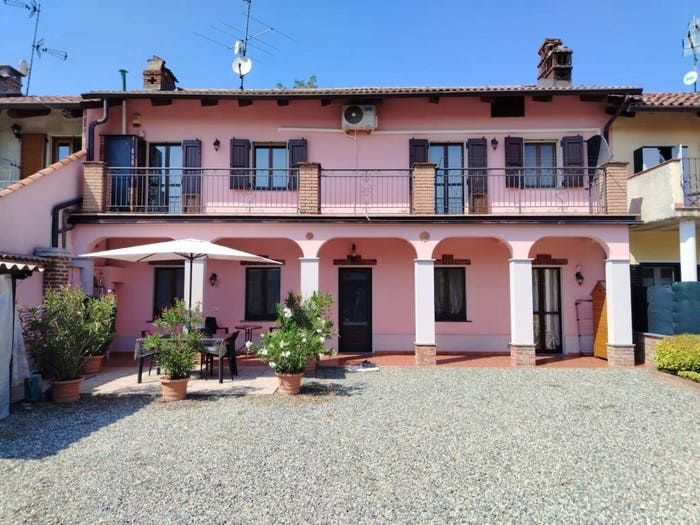 Casa quadrilocale in vendita in Strada San Genuario, San Genuario, Crescentino