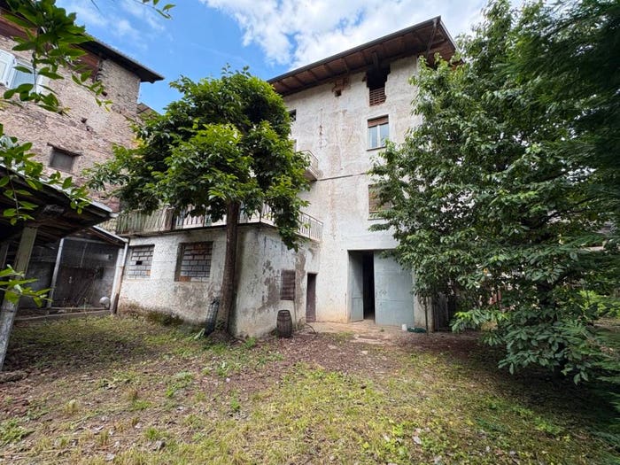 Casa con 5 locali in vendita in primo vicolo bristol, Centro, Lavis