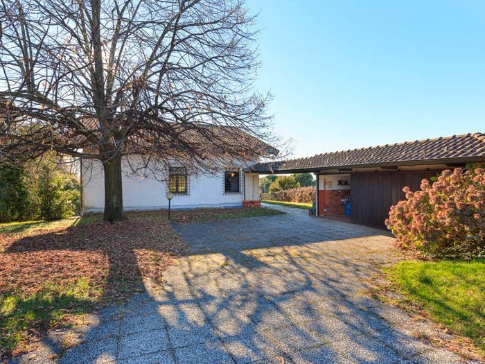 Casa con 6 locali in vendita in Via Bressanella, Gattico, GatticoVeruno