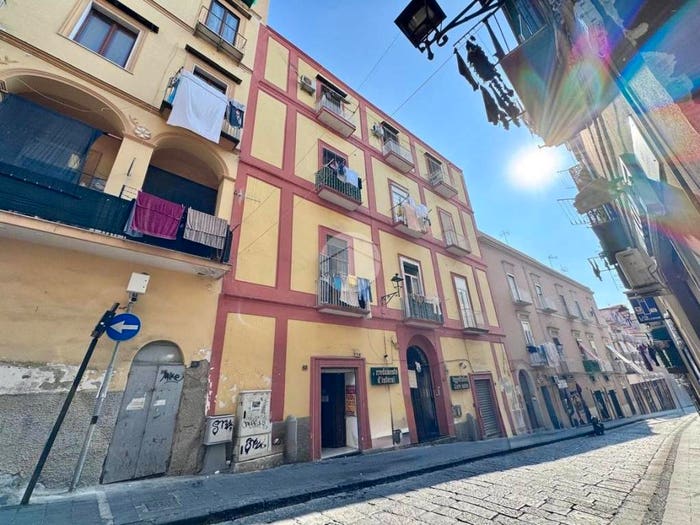 Appartamento bilocale in vendita in Via piscopia, Torre del Greco