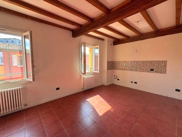 Appartamento quadrilocale in vendita in Massenzatico Pratofontana, Reggio Emilia