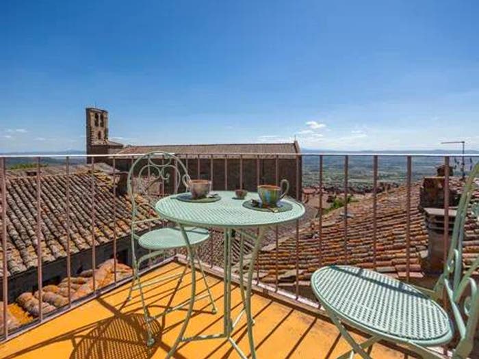 Casa con 6 locali in vendita in Via Berrettini, Centro, Cortona
