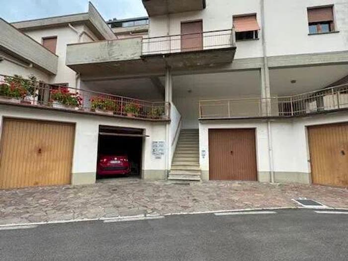 Appartamento con 6 locali in vendita in Via Aldo Moro No Number, Strada, Castel San Niccolò