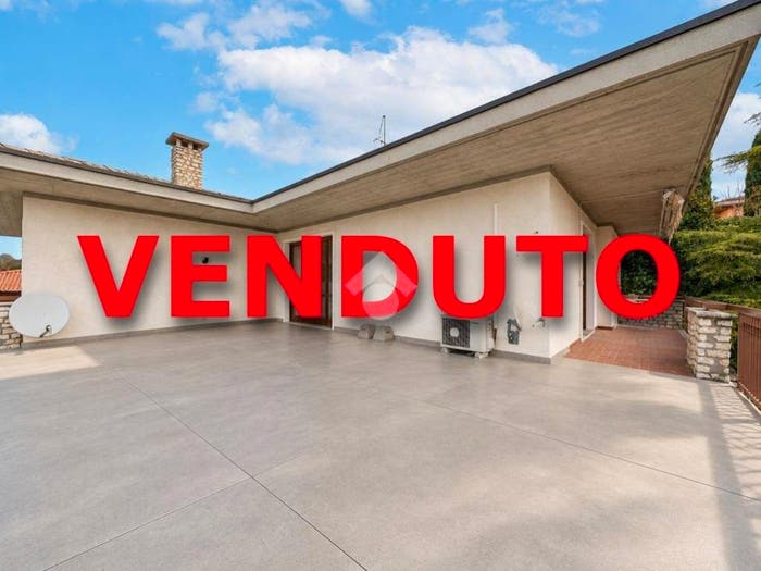 Casa con 5 locali in vendita in PORZ BIFAMILIARE VIA CASTEL MONTORIO, Montorio, Verona
