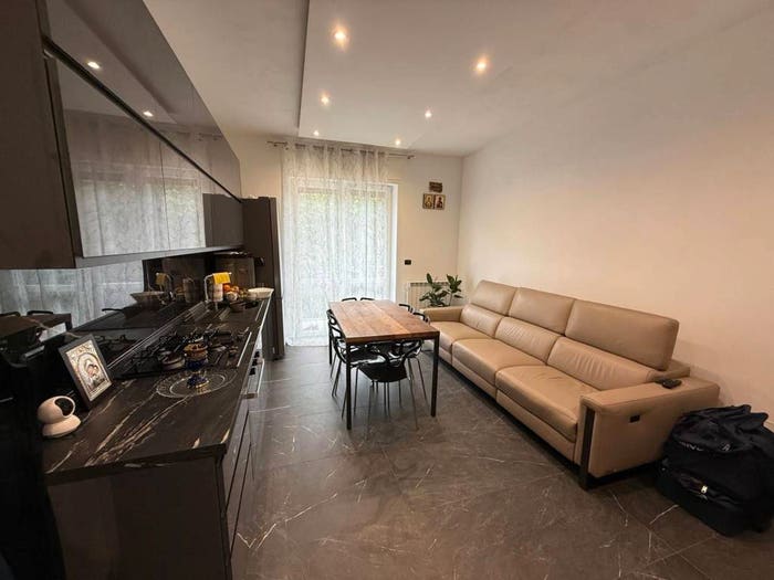 Appartamento trilocale in vendita in Via Achille Grandi, Centro, Novedrate