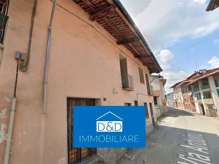 Appartamento quadrilocale in vendita in Via Arduino, Centro, San Martino Canavese