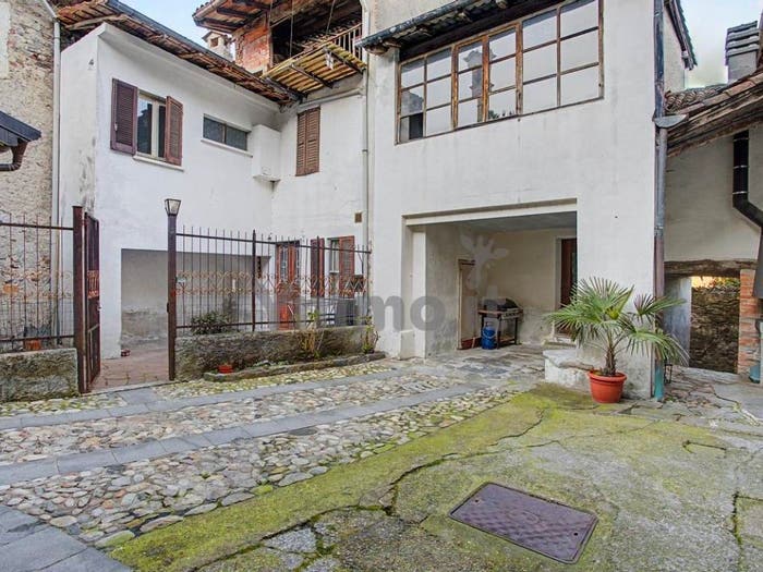 Casa con 5 locali in vendita in Via Giorgetti, Centro, BrissagoValtravaglia