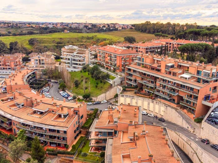 Appartamento trilocale in vendita in Via Enrico Mancini, La Giustiniana, Roma