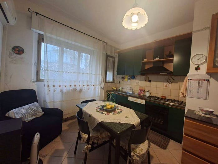 Appartamento bilocale in vendita in Via Vincenzo Bellini, Centro Storico, Catanzaro