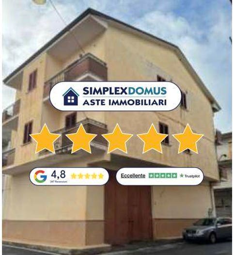 Appartamento con 6 locali in vendita in George Stephenson, Centro, Cutro