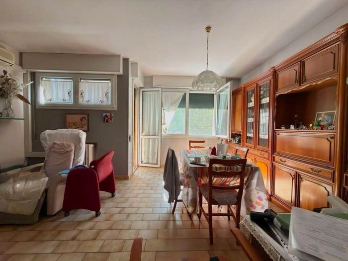 Appartamento trilocale in vendita in Via Francoforte, San Donato, Bologna