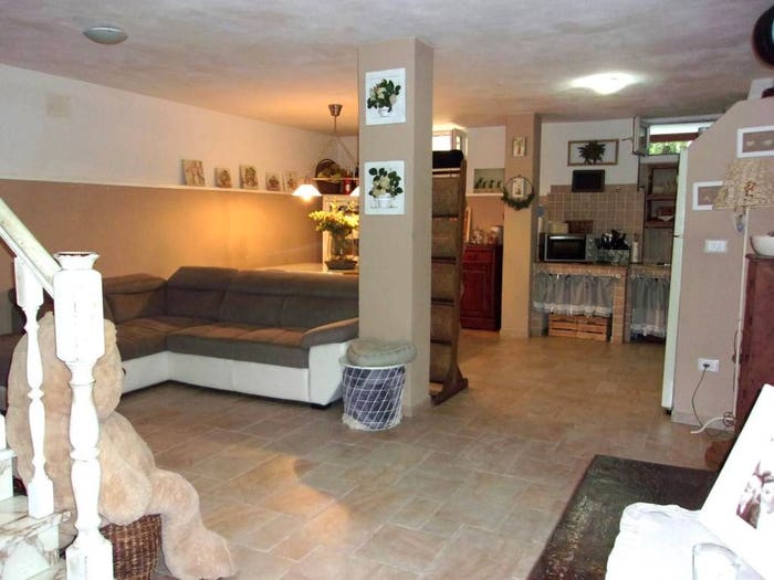Appartamento con 5 locali in vendita in Via Rinchiostra, Rinchiostra Quercioli, Massa