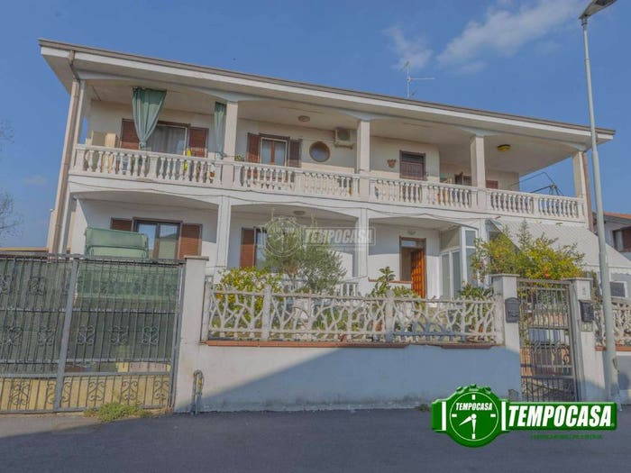 Appartamento trilocale in vendita in Via Monte Pasubio, Casorate Primo