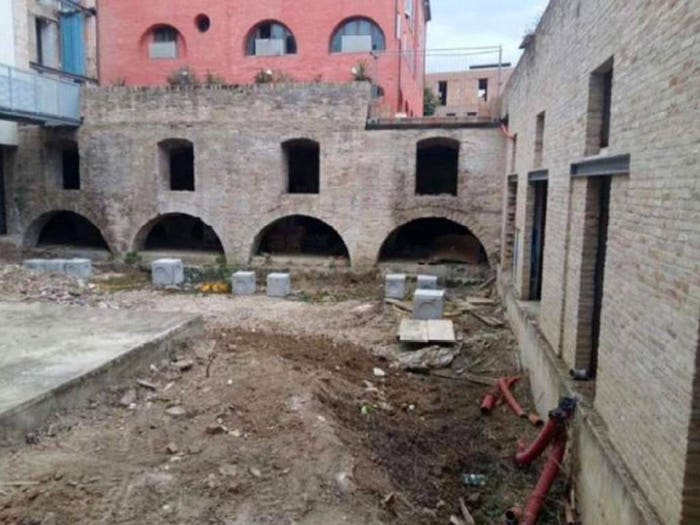 Casa con 6 locali in vendita in via Roma, Gallodoro Prato, Jesi