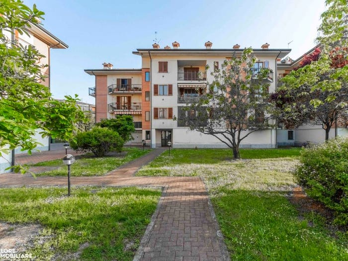 Appartamento quadrilocale in vendita in Via Monsignor Giovanni Quaini, Spino d'Adda
