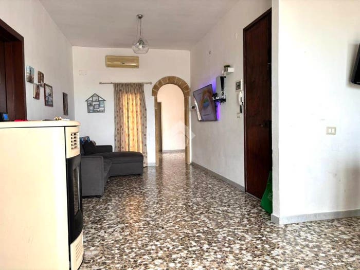 Appartamento trilocale in vendita in Via Benedetto Cairoli, Alezio