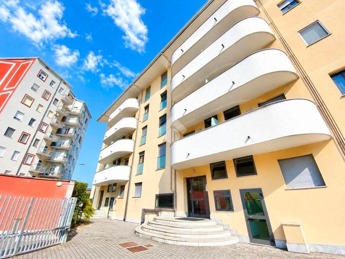 Appartamento trilocale in vendita in Via Andrea Costa, San Martino, Novara