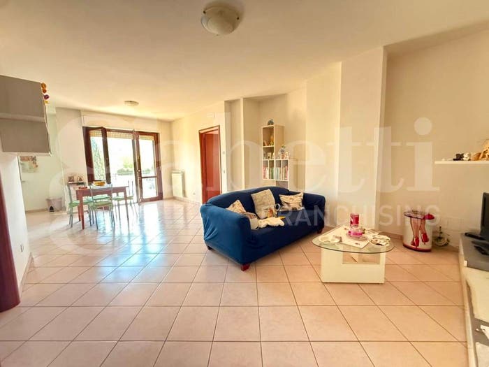 Appartamento trilocale in vendita in VIA MARTIRI DELLE FOIBE, Bettona