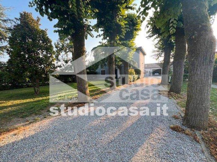 Casa quadrilocale in vendita in Via Bergamo, Santa Maria San Bernardino Castelnuovo, Crema