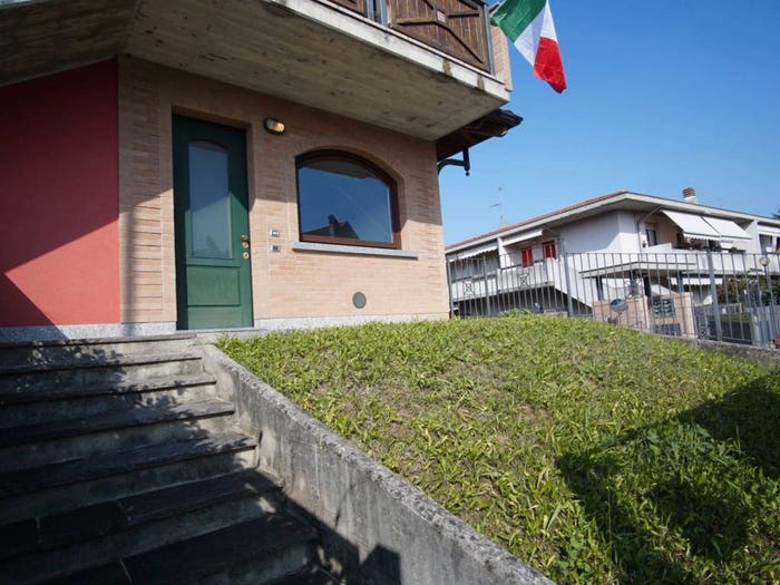 Appartamento trilocale in vendita in Via Pasubio, Azzano San Paolo