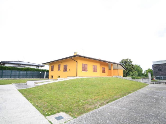 Casa trilocale in vendita in Via Lucchino Lucchini, San Giorgio della Richinvelda