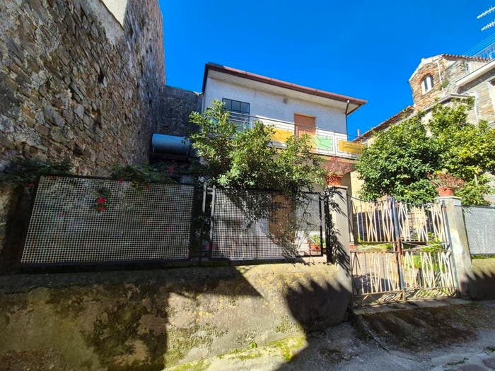Casa quadrilocale in vendita in Via Umberto I, Centro, Cicerale