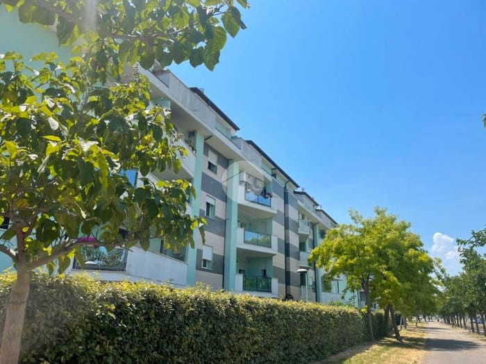 Appartamento quadrilocale in vendita in Viale Torre Costiera, Città Sant'Angelo