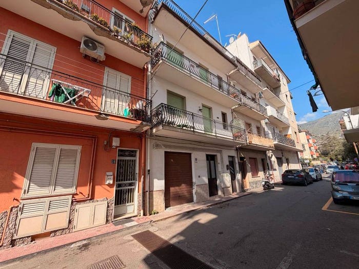 Appartamento quadrilocale in vendita in Via Messina, Centro, GiardiniNaxos